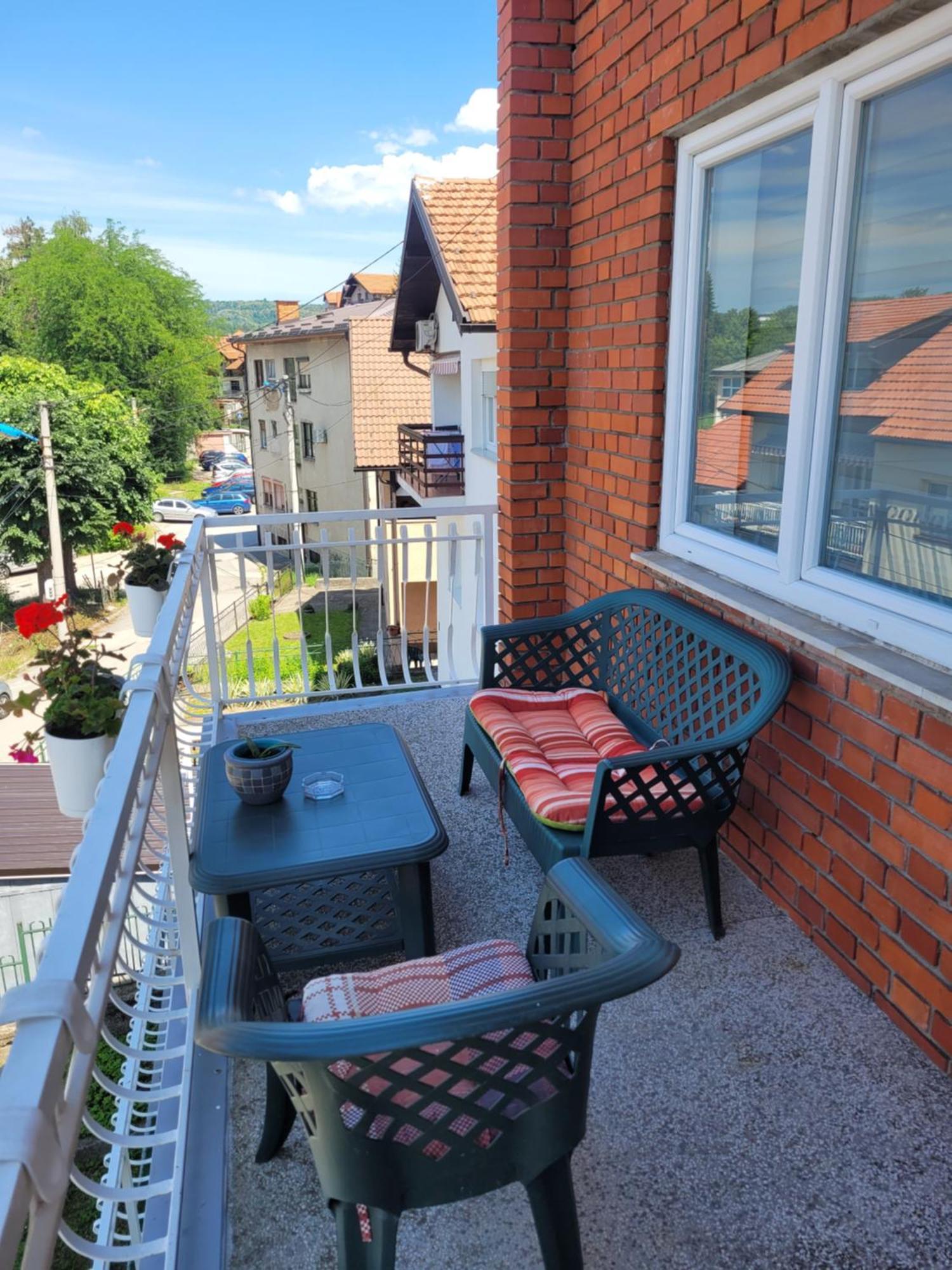 Apartmani Elegance Tuzla Exterior photo